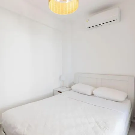 Mykonos Luxury With Jacuzzi アノ・メラ