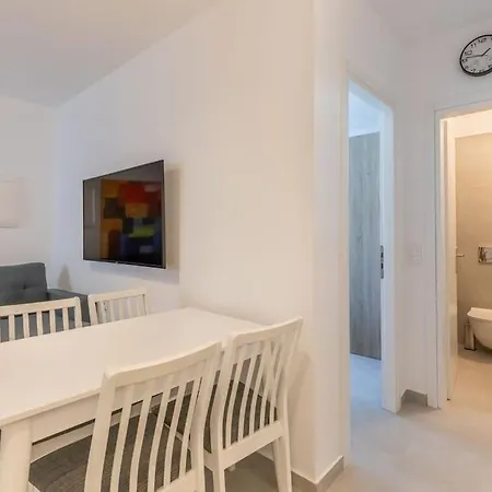 Mykonos Luxury With Jacuzzi * אנו מרה