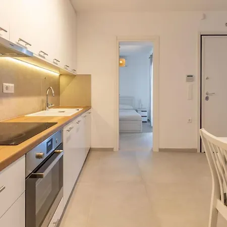 דירה Mykonos Luxury With Jacuzzi אנו מרה